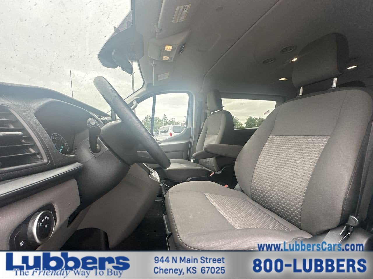 2023 Ford Transit Passenger Wagon XLT