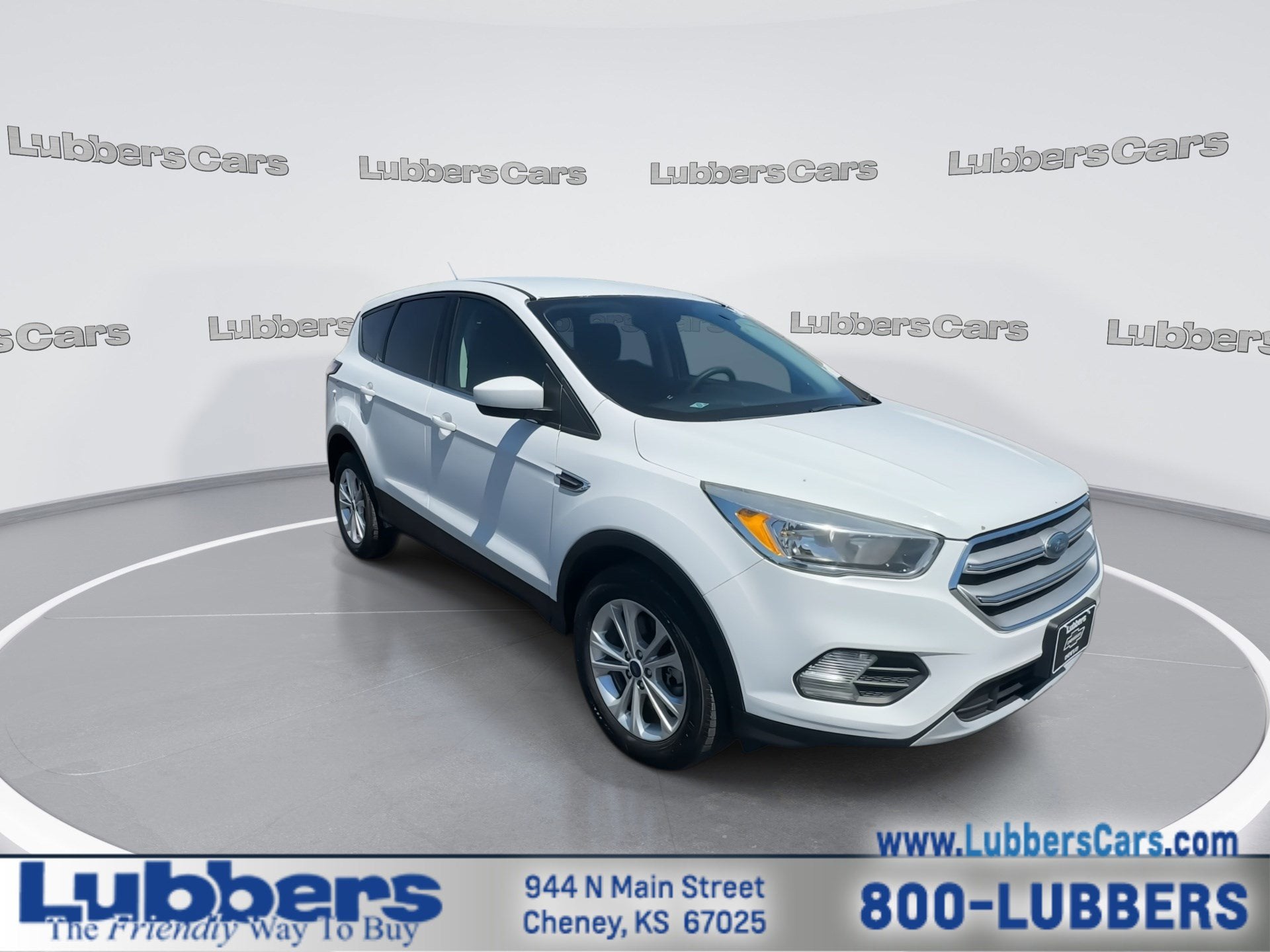 Used 2017 Ford Escape SE with VIN 1FMCU9G91HUE50217 for sale in Cheney, KS