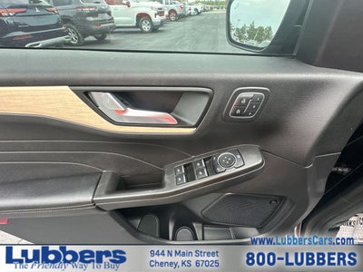 2021 Ford Escape Titanium