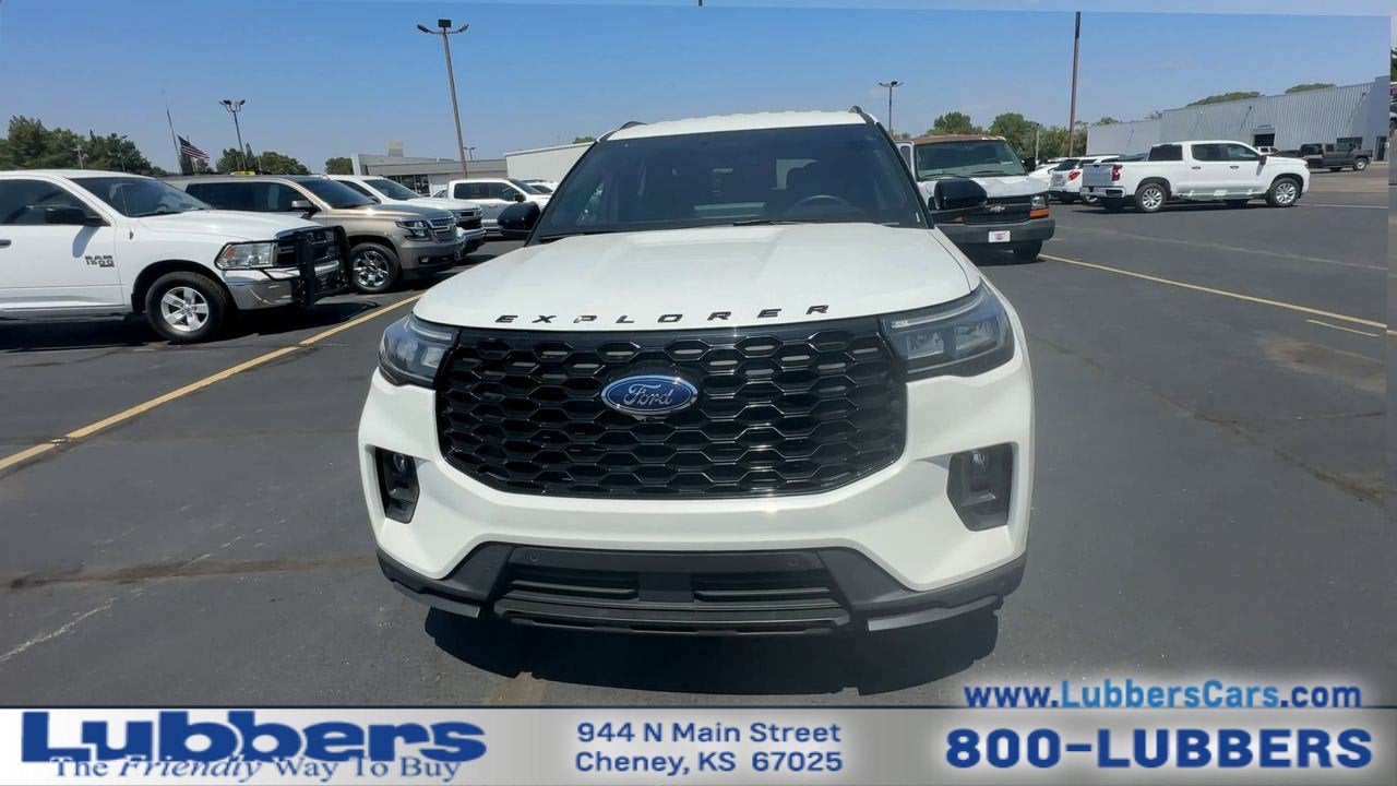 2025 Ford Explorer ST-Line