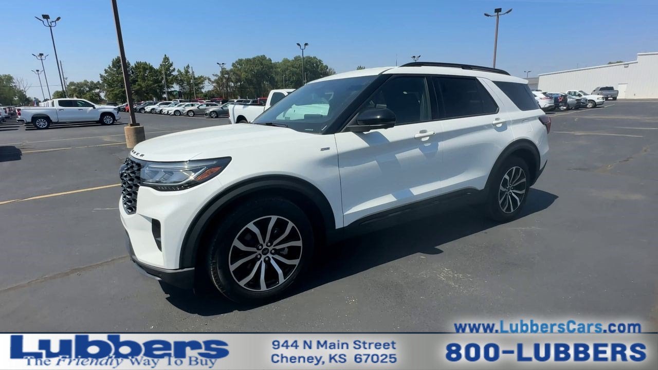 2025 Ford Explorer ST-Line