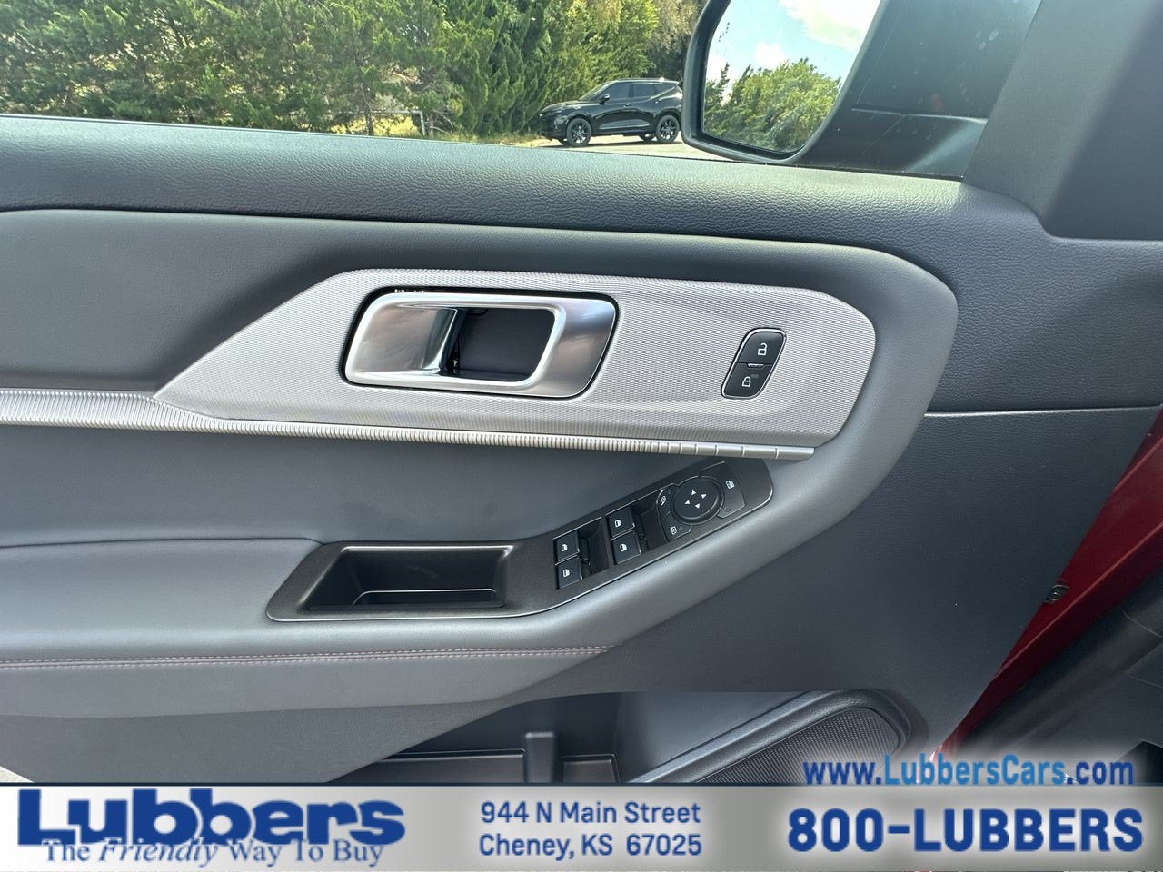 2027 Ford Explorer Active w/200A Pkg