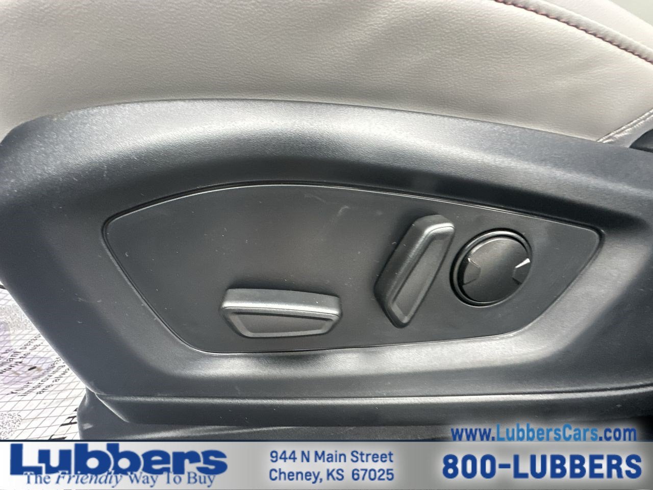 2027 Ford Explorer Active w/200A Pkg