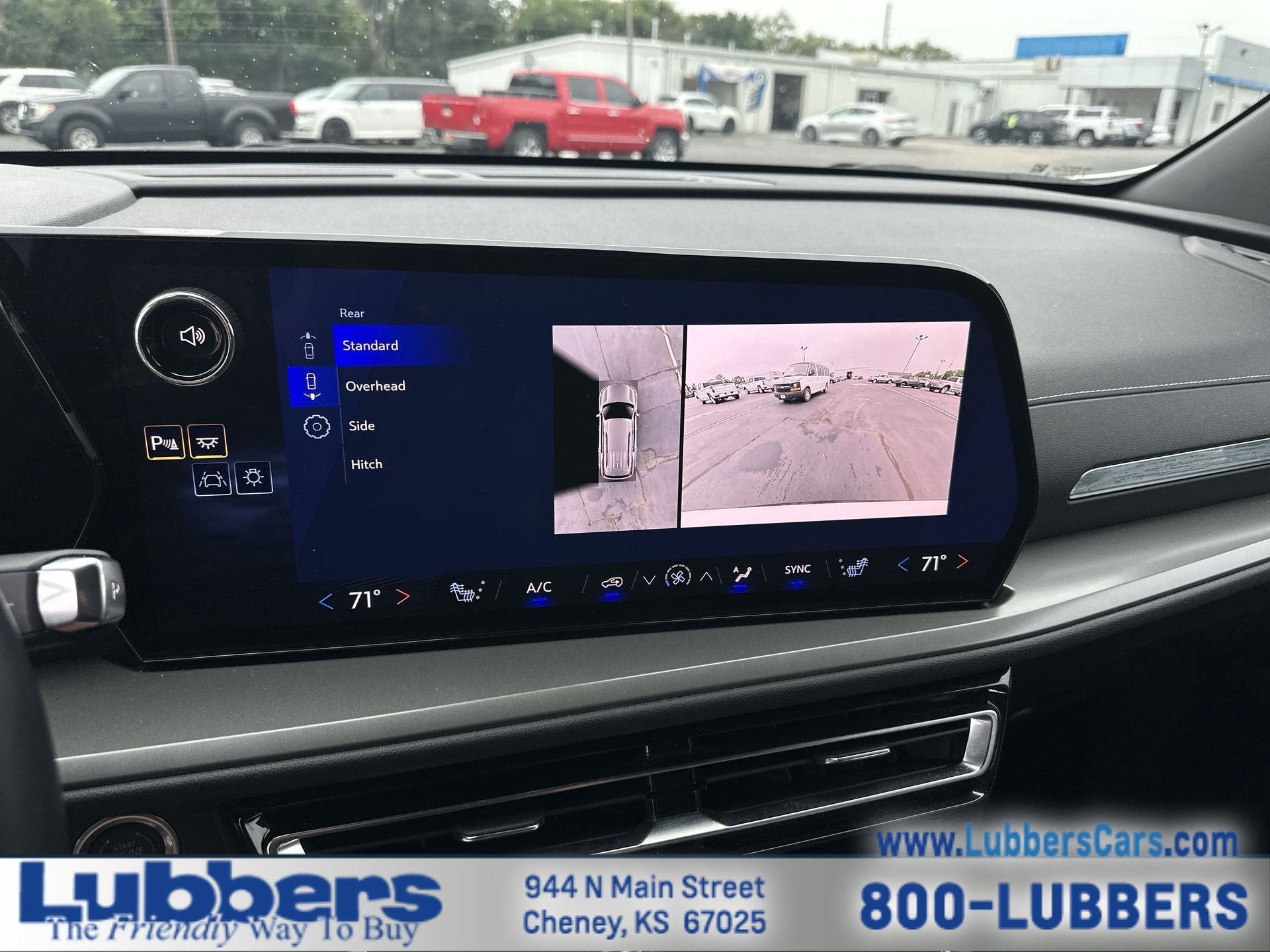 2026 Chevrolet Traverse FWD LT
