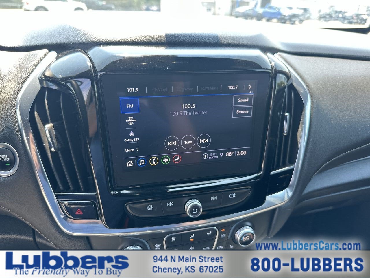 2023 Chevrolet Traverse LT Leather