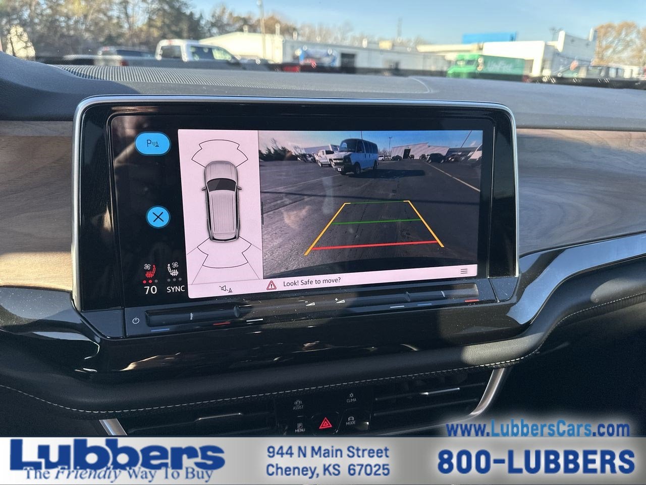 2025 Volkswagen Atlas 2.0T SE w/Technology