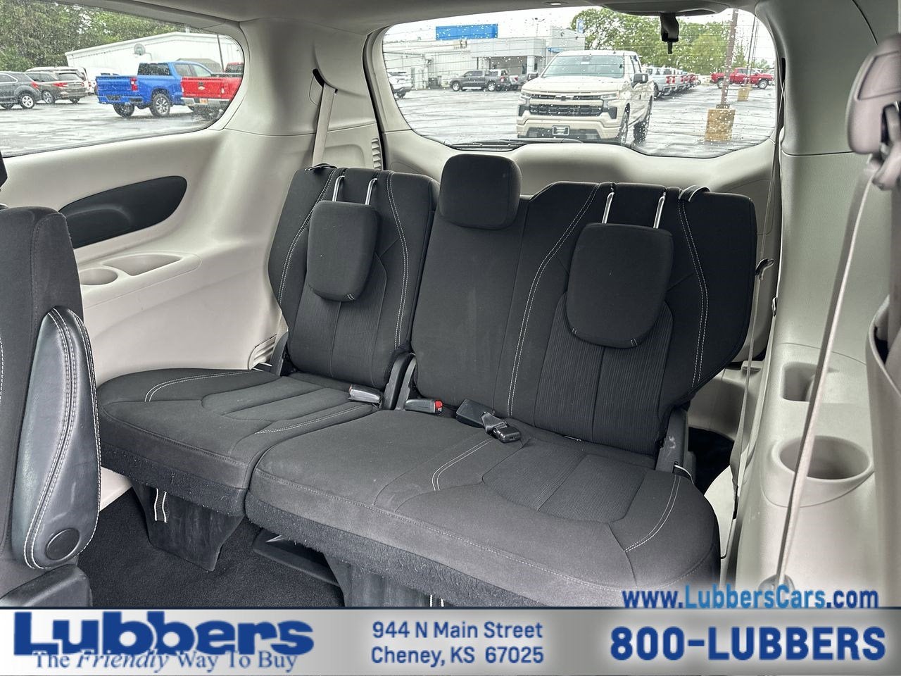 2023 Chrysler Voyager LX