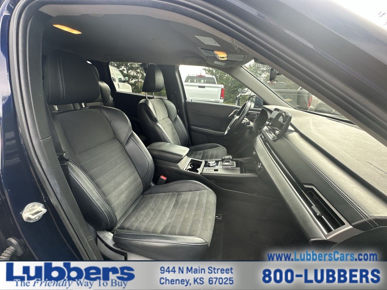 2024 Mitsubishi Outlander SE